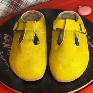 Vibrant Yellow Women's Slippers